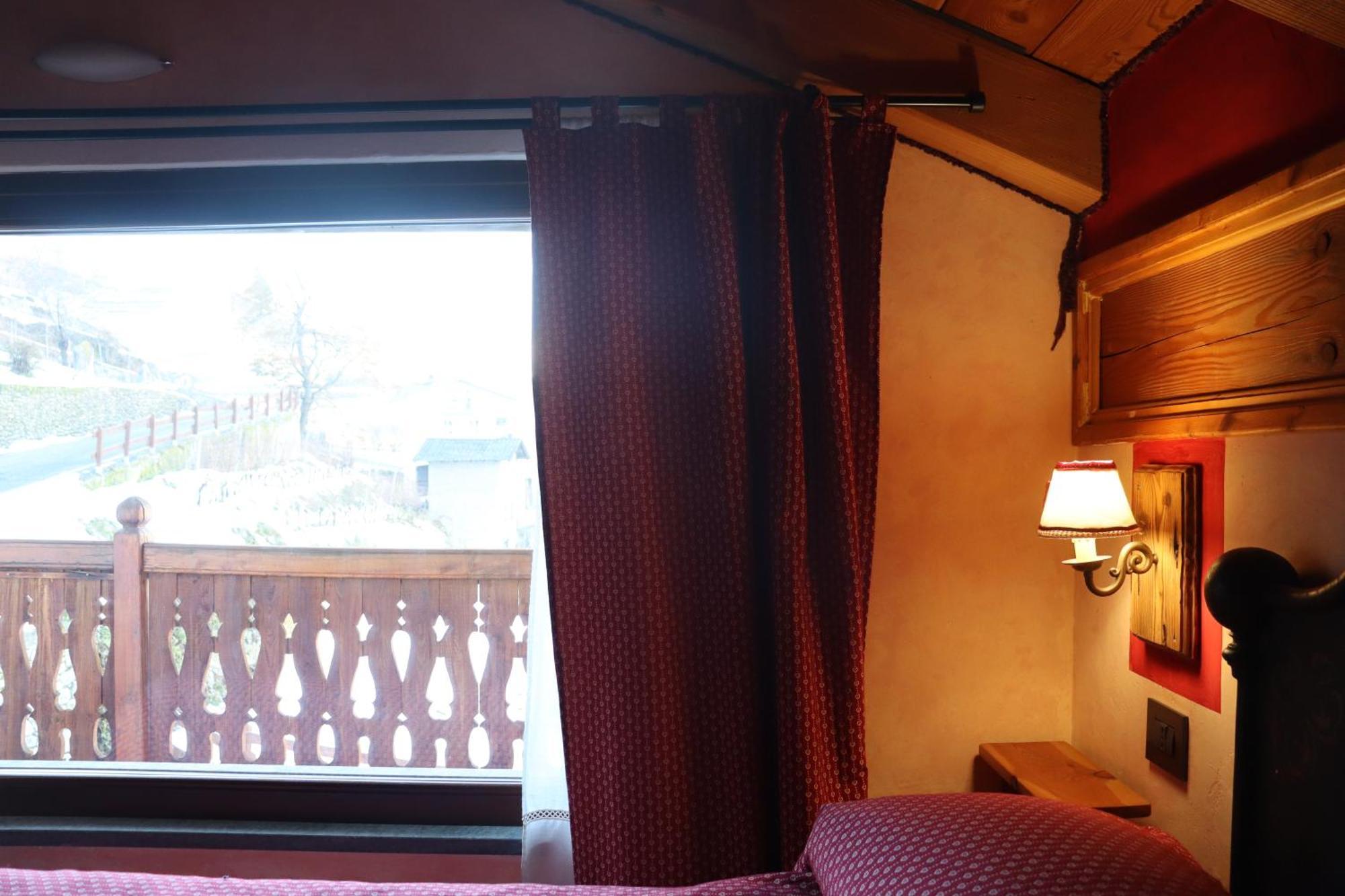 Agriturismo B&B Chevres A Cheval Charvensod Zewnętrze zdjęcie